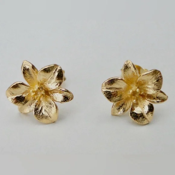 24K Yellow Gold over Sterling Silver Floral Stud Earrings - Picture 3 of 5